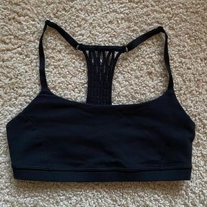Lululemon Black True Self Sports Bra Sz 4